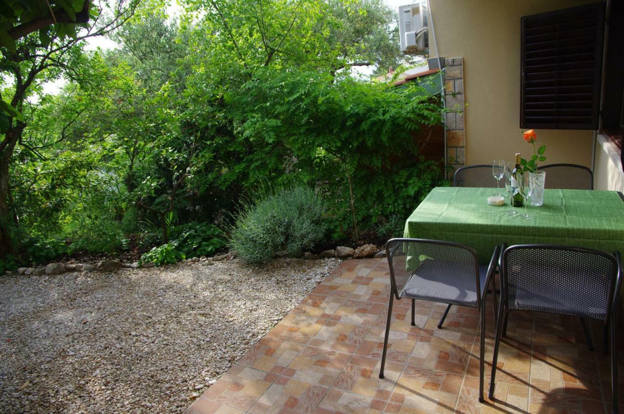 Apartments Sonja Podgora Exterior photo